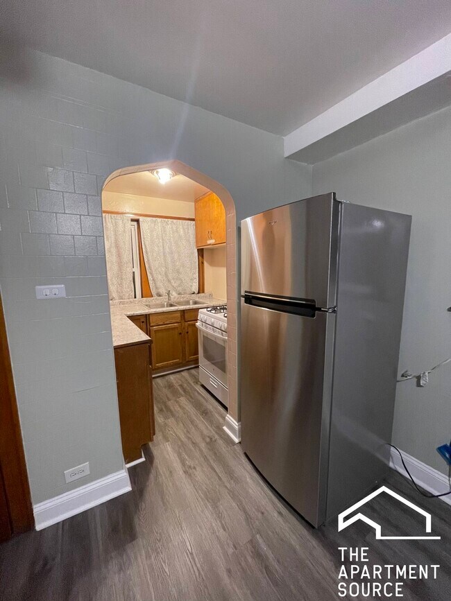 Building Photo - 5143 S Rockwell St