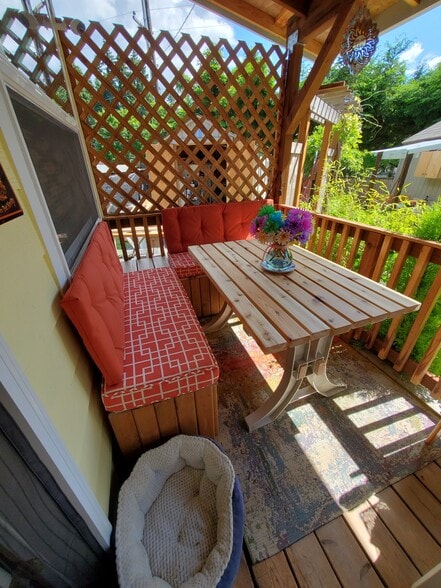 Building Photo - 5623 84 St E