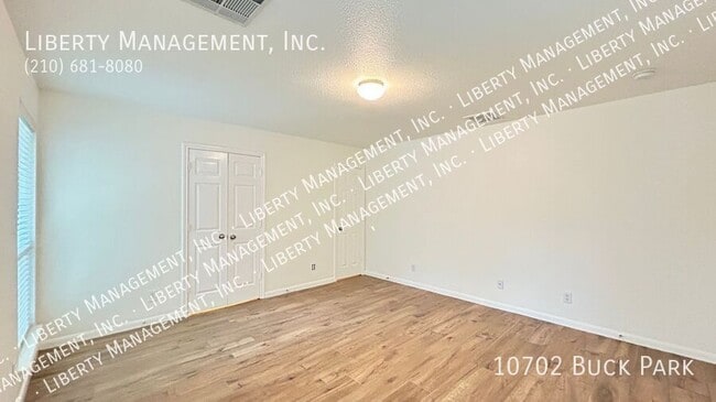 Building Photo - 10702 Buck Park