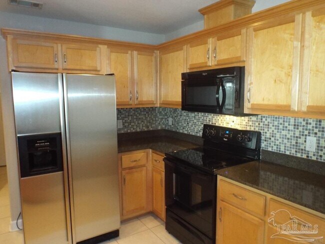 Building Photo - 3569 S Hampton Way