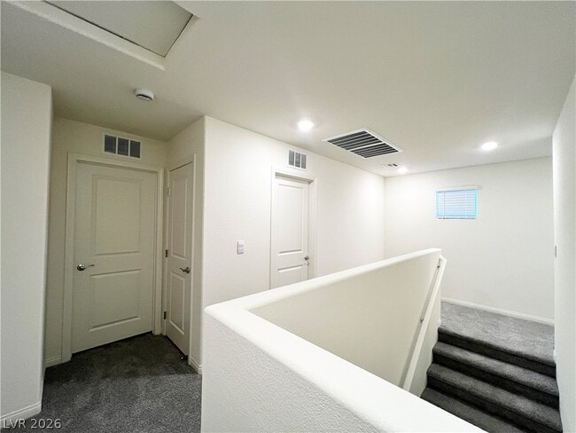 Building Photo - 2625 Dahlia Fls Ave