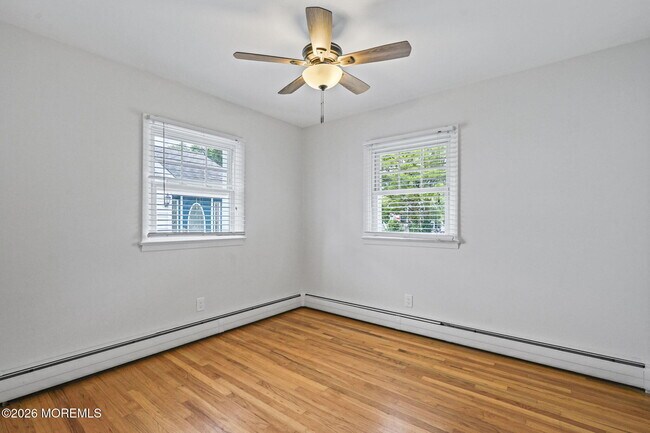 Building Photo - 1122 Pine Bluff Ave
