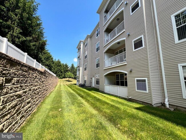 Building Photo - 416 Masterson Ct