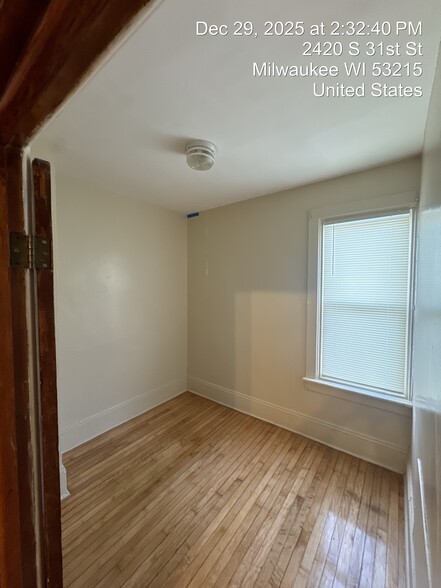 Building Photo - 2420 S 31st St