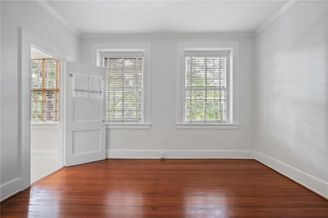 Building Photo - 1 S Prado NE