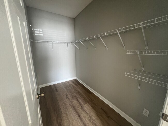 Building Photo - 2200 Marsh Hawk Ln