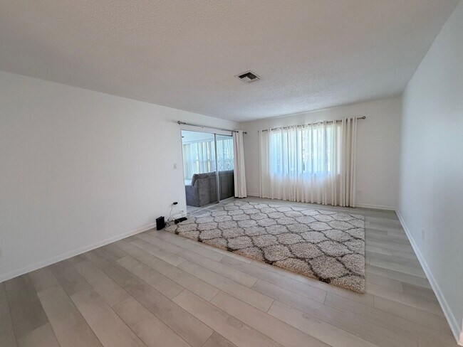 Building Photo - Golf Course Condo on Seven Springs Golf and Country Club