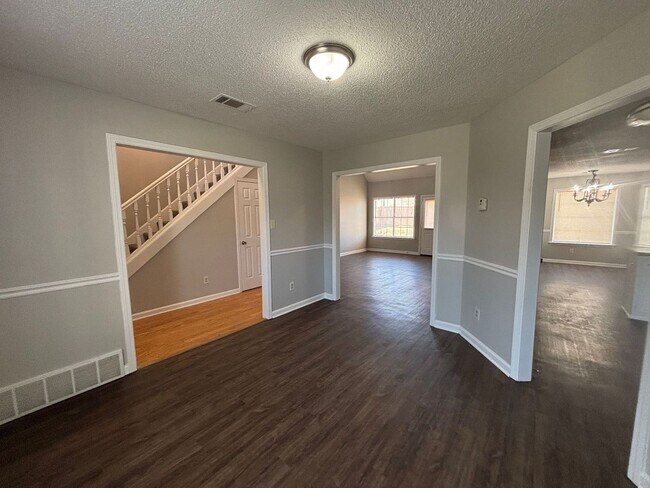 Building Photo - 1231 Beaver Trail Dr