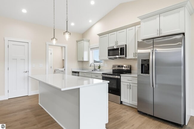 Building Photo - 4499 La Marche Cir