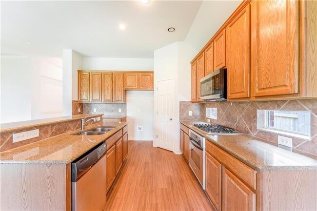 Building Photo - 2007 Tattler Dr