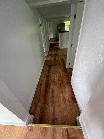 Building Photo - 82-6136 D Rd