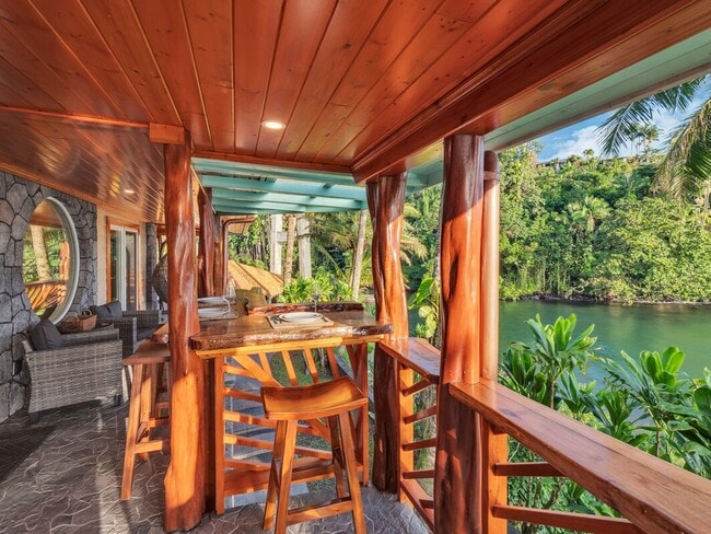 Building Photo - Oceanfront Estate: The Honolii Hale
