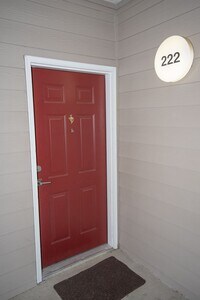 Building Photo - 2 Bedroom Suites Condo Near UNR