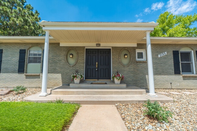 Primary Photo - 7155 E Princeton Ave