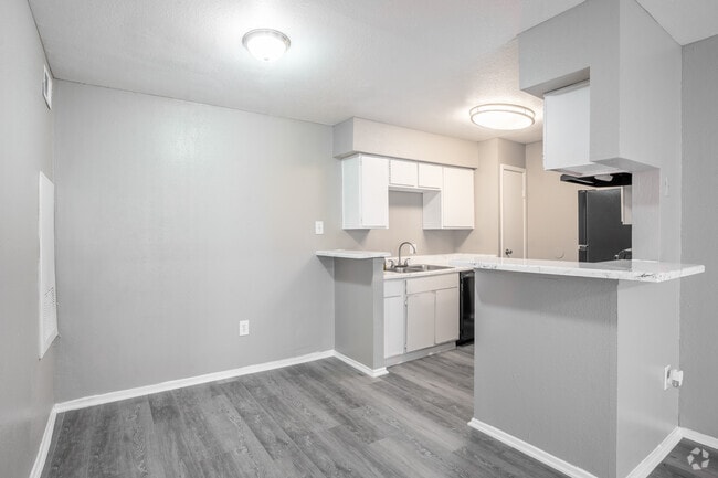 Interior Photo - Angleton Manor