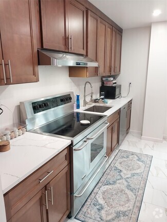 Building Photo - 97 Barger St