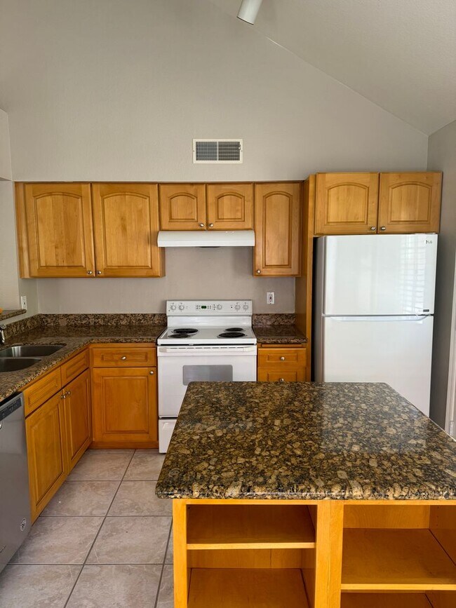 Building Photo - Tempe Home for Rent!