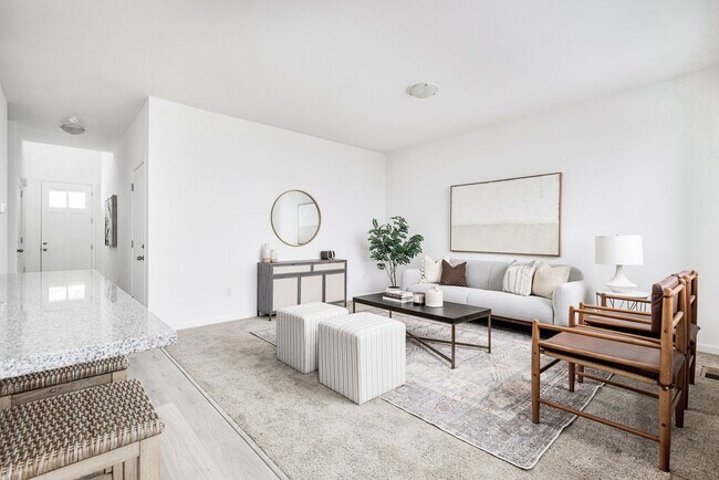 Building Photo - Spacious 3 Bedroom, 3 Bath Townhome located in Arapahoe County available for Summer Move In for t...