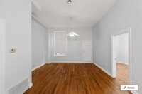 Building Photo - 2 bedroom in Chicago IL 60622