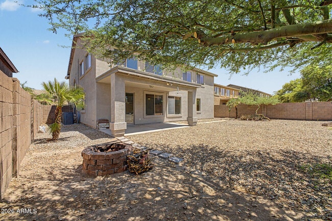 Building Photo - 3119 W Pleasant Ln
