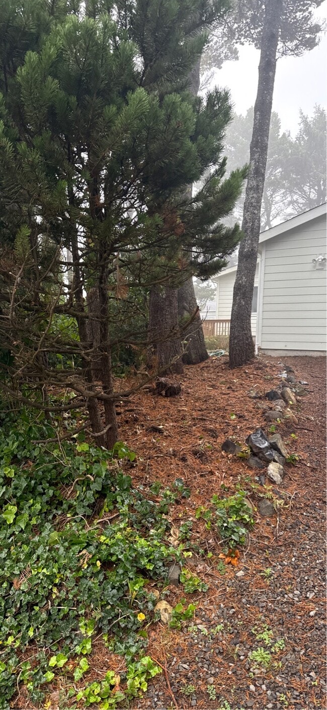 Building Photo - 103 SE 145th Dr