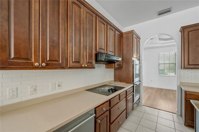 Building Photo - 1507 W Windhorst Rd