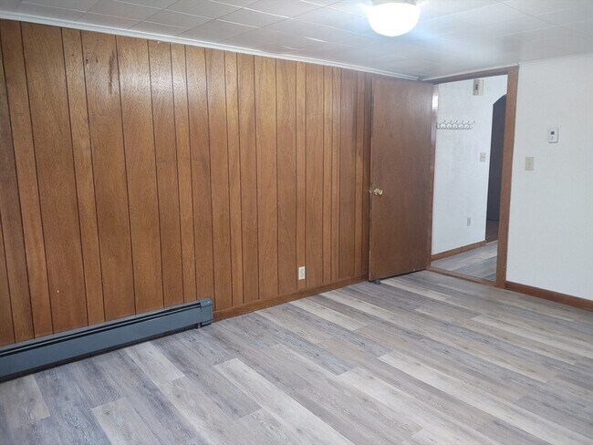 Building Photo - 65 East St