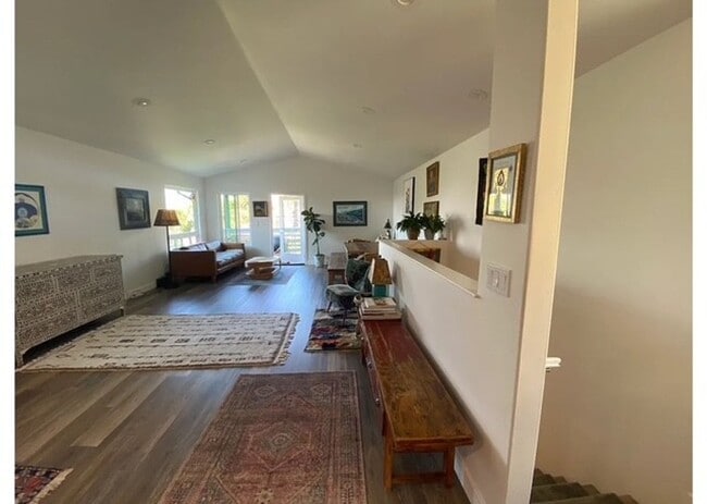 Building Photo - Beautiful Remodeled Home in Cayucos