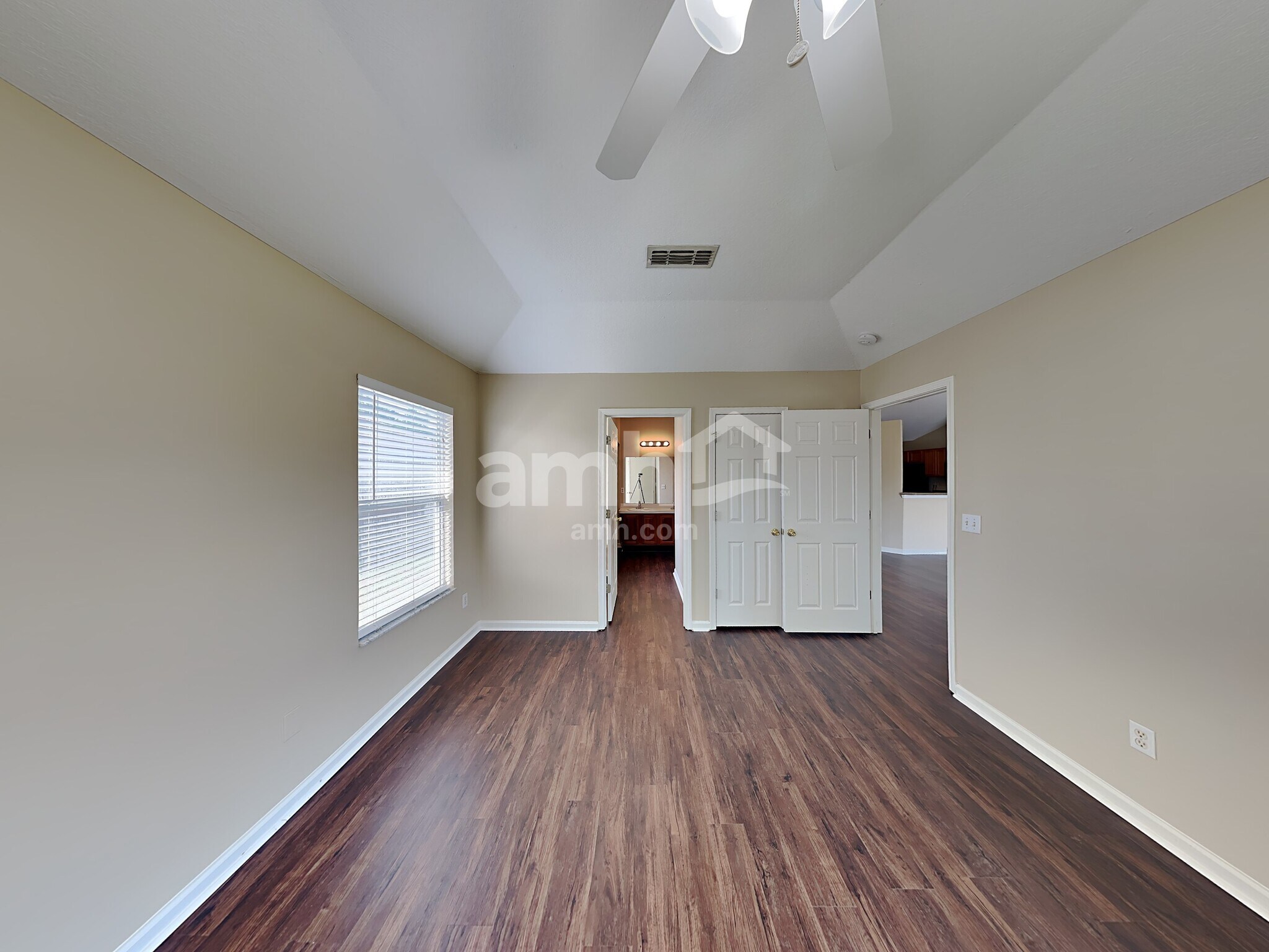 Building Photo - 3206 Chantilly Ct