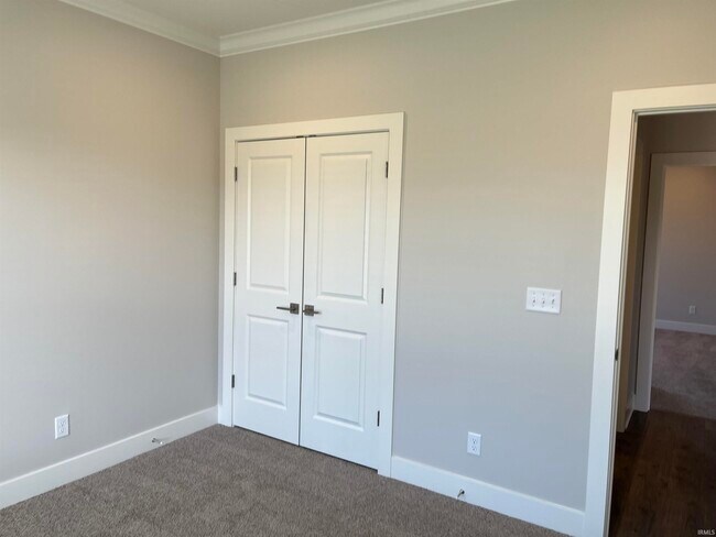 Building Photo - 6956 Barlow Ct