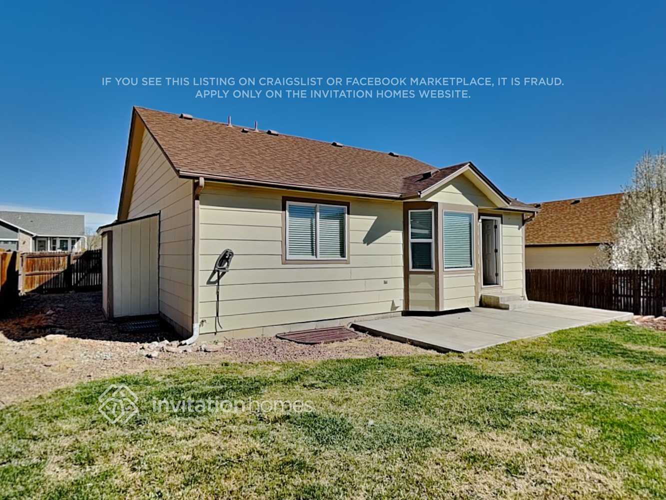 Building Photo - 8327 Firethorn Dr