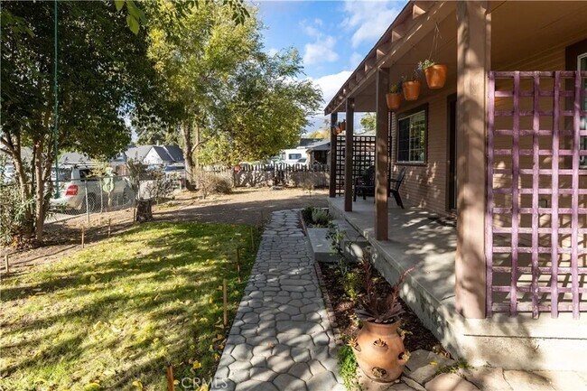 Building Photo - 107 Capitol Hill Dr