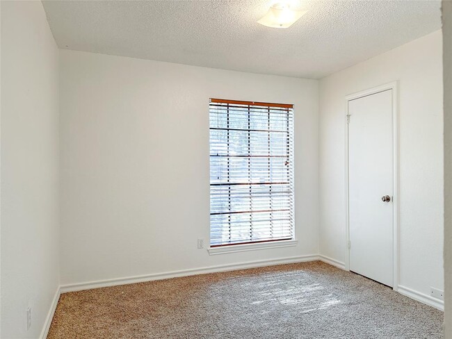 Building Photo - 14231 Anita Marie Ln