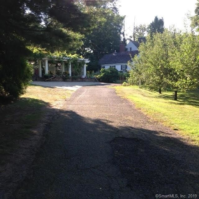 16 Hartford Turnpike 16 Hartford Turnpike Hamden CT 06517 Apartment