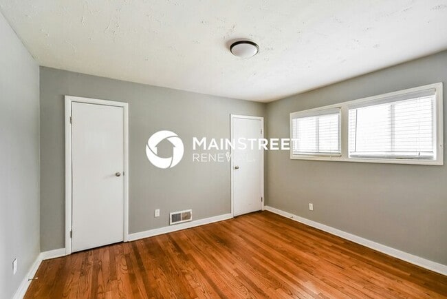 Building Photo - 3 Bedroom Pet-Friendly Home in Birmingham,...