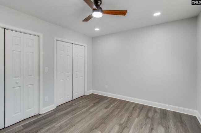 Building Photo - 2327 Willow St