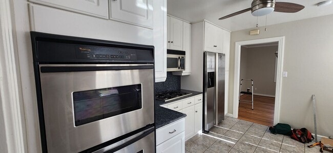 Building Photo - Beautiful 3 Bedroom Home in the Heart of Land Park