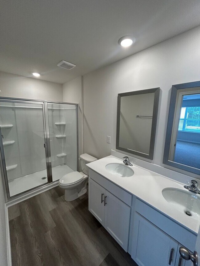 Building Photo - 413 Silicon Dr