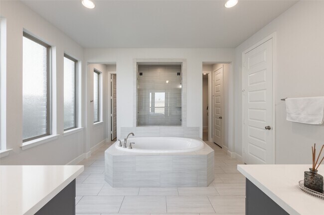 Building Photo - 24610 Beebalm Trl