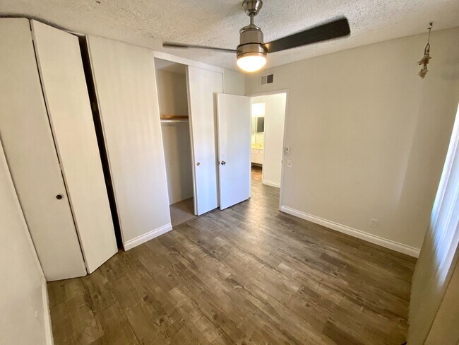 Building Photo - Welcome Home! Upgraded 2 Bedroom, 2.5 Bath...