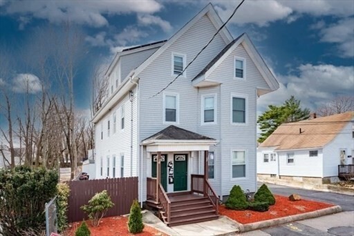 Primary Photo - 85 E Ashland St
