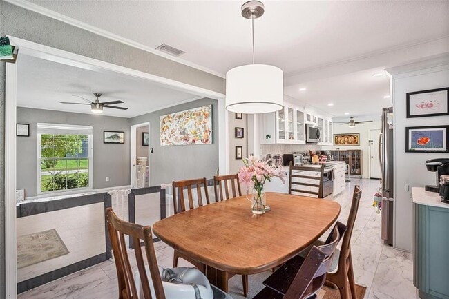 Building Photo - 2464 Lydia Way