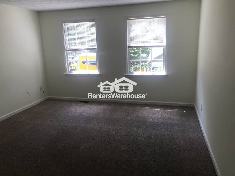 Building Photo - 3564 Manchester Dr