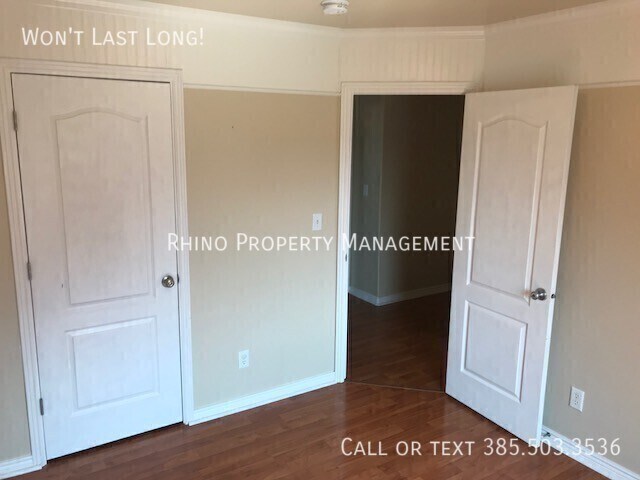 Building Photo - 1919 N Sego Lilly Dr