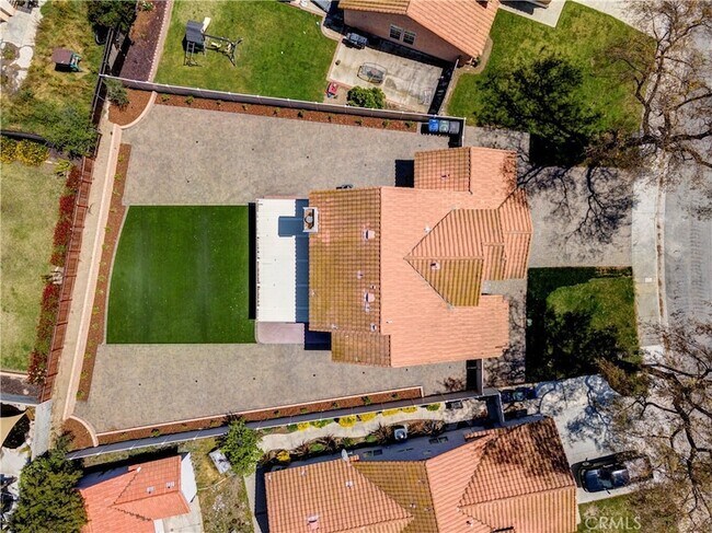 Building Photo - 8608 Oakthorn Cir