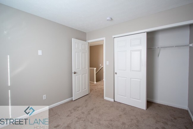 Building Photo - REDUCED!