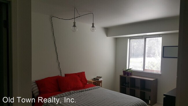 Building Photo - 2 br, 2 bath House - 715 Clubhouse Drive