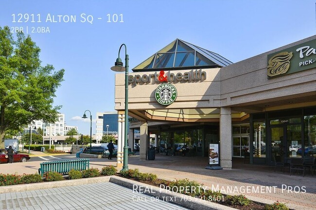 Building Photo - Beautifully Updated 2 Bedroom Condo for Re...