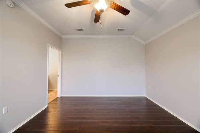 Building Photo - 10104 Deer Chase Trail