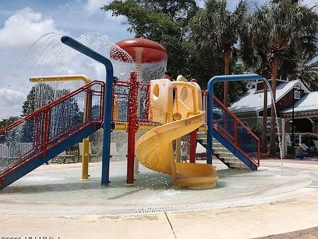 Building Photo - 6 Bedrooms 4 Bathroom 1672 Hammock Grove Lane